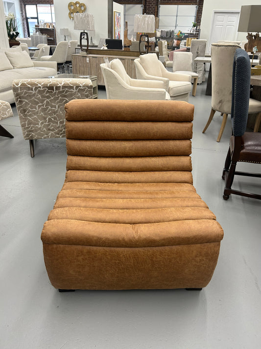 Rico Lounge Chair- Pellini Calcio Cognac