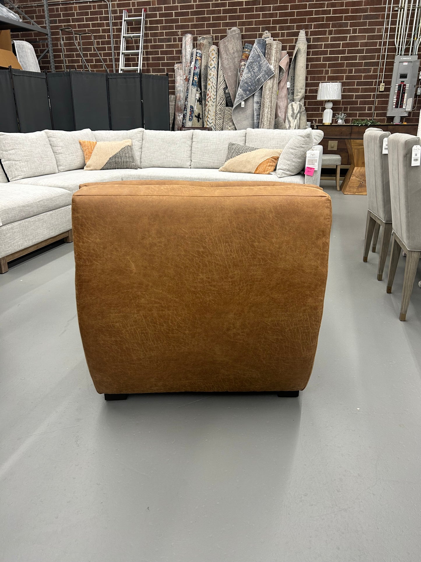 Rico Lounge Chair- Pellini Calcio Cognac