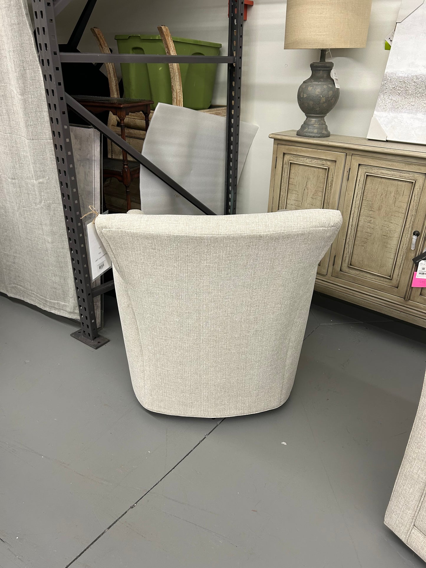 Time Square Swivel Chair, Balance Fabric: 100CR-43, Classic Filling